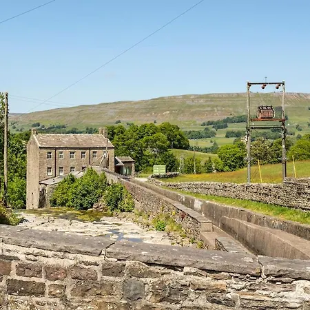 Rose Cottage. Family On The River Hébergement de vacances Hawes
