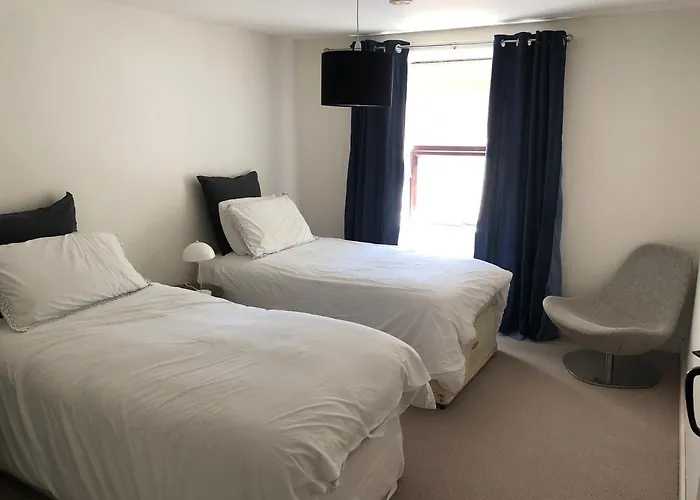 Rose Cottage. Family On The River * Hawes