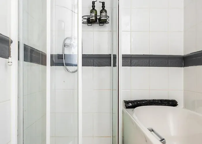 Rose Cottage. Family On The River 호스