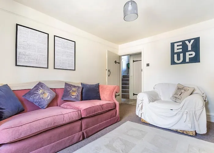 펜션 Rose Cottage. Family On The River 호스