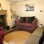 Rose Cottage. Family On The River * Hawes