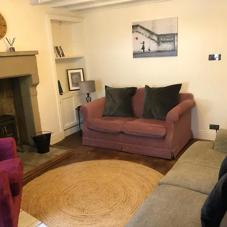 Rose Cottage. Family On The River * Hawes